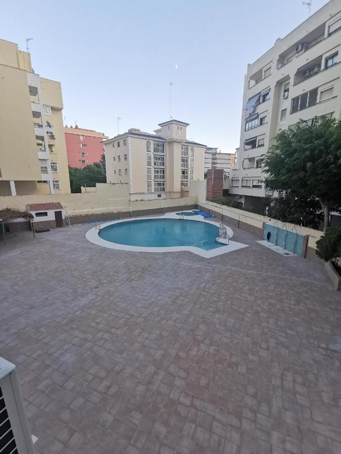 Blue Ocean Apartment Torremolinos Extérieur photo